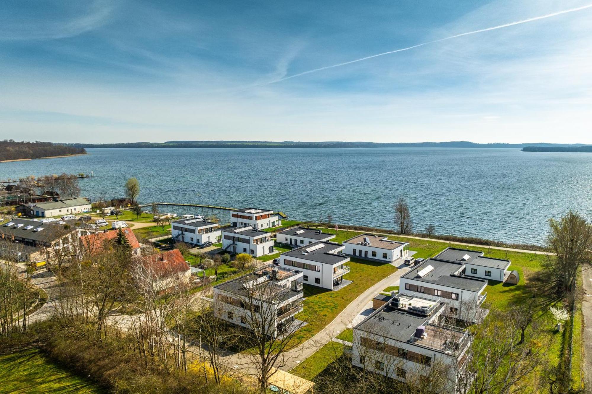 Hangar 19 Luxusbungalow Am See H8 슈베린 외부 사진