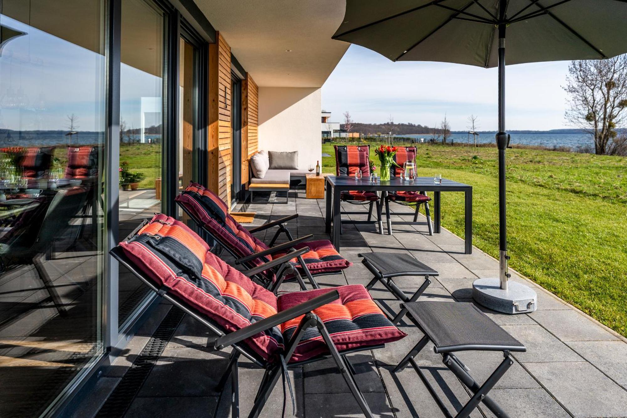 Hangar 19 Luxusbungalow Am See H8 슈베린 외부 사진